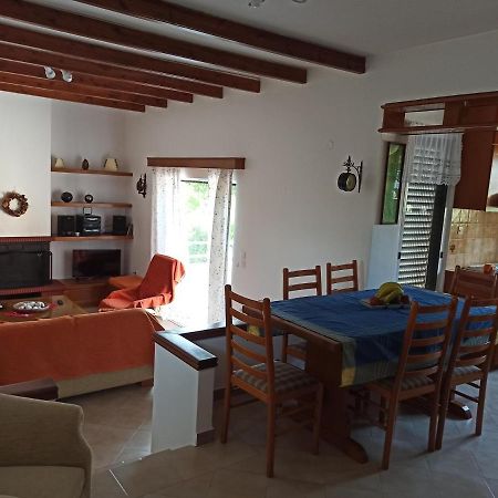 Beach House Into The Green! Preveza Eksteriør billede