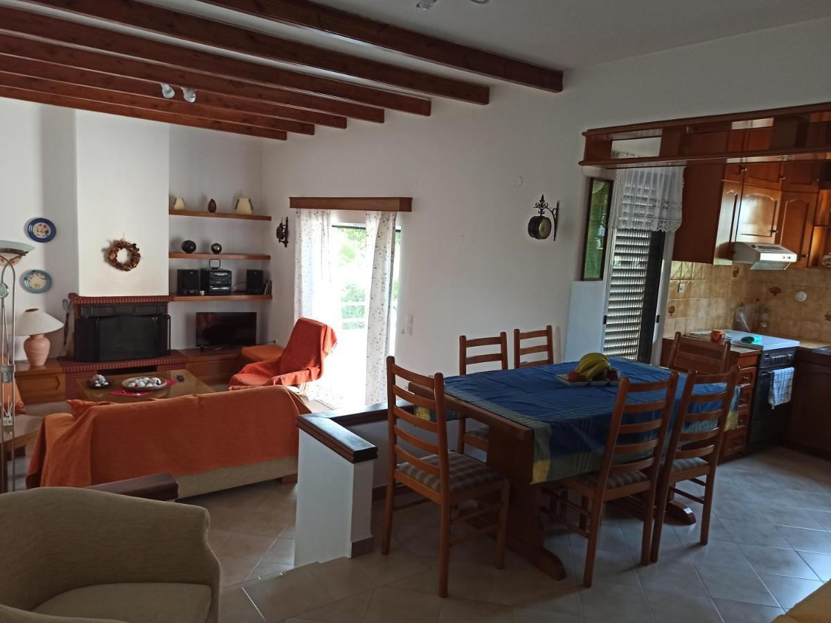 Beach House Into The Green! Preveza Eksteriør billede